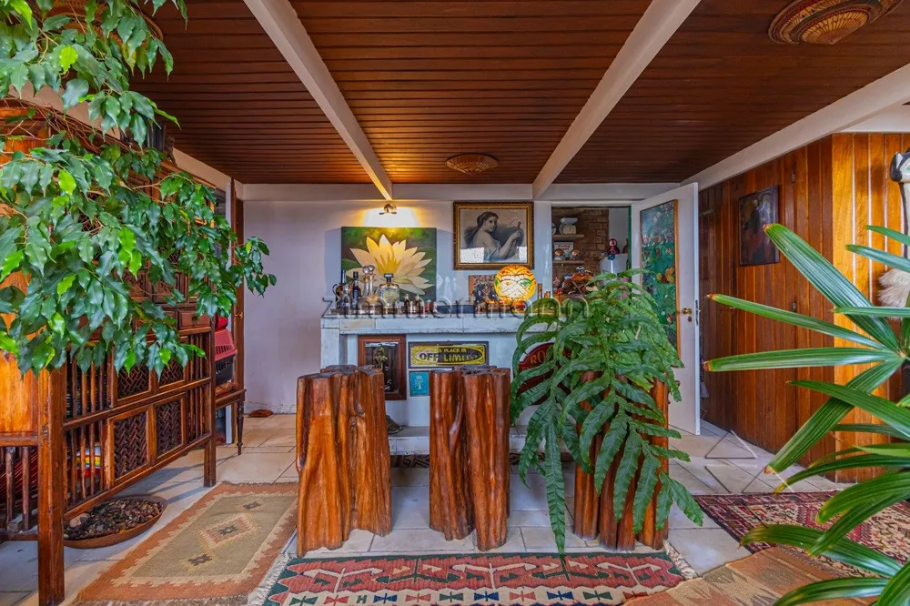 Cobertura, 2 quartos, 213 m² - Foto 1