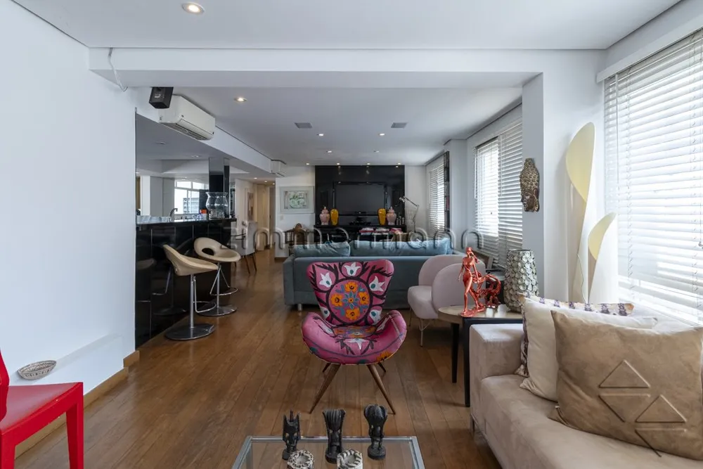 Apartamento, 3 quartos, 150 m² - Foto 1