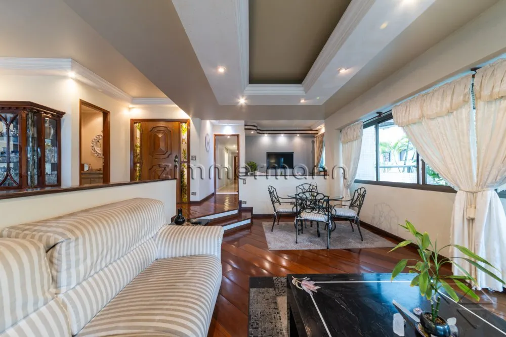 Apartamento, 3 quartos, 189 m² - Foto 2