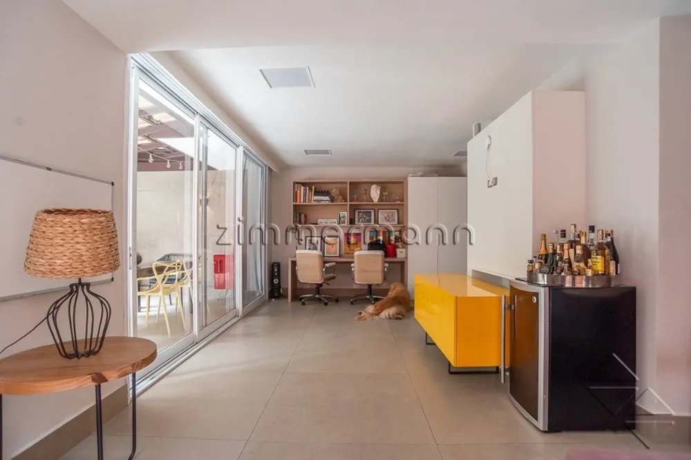 Apartamento, 3 quartos, 220 m² - Foto 2