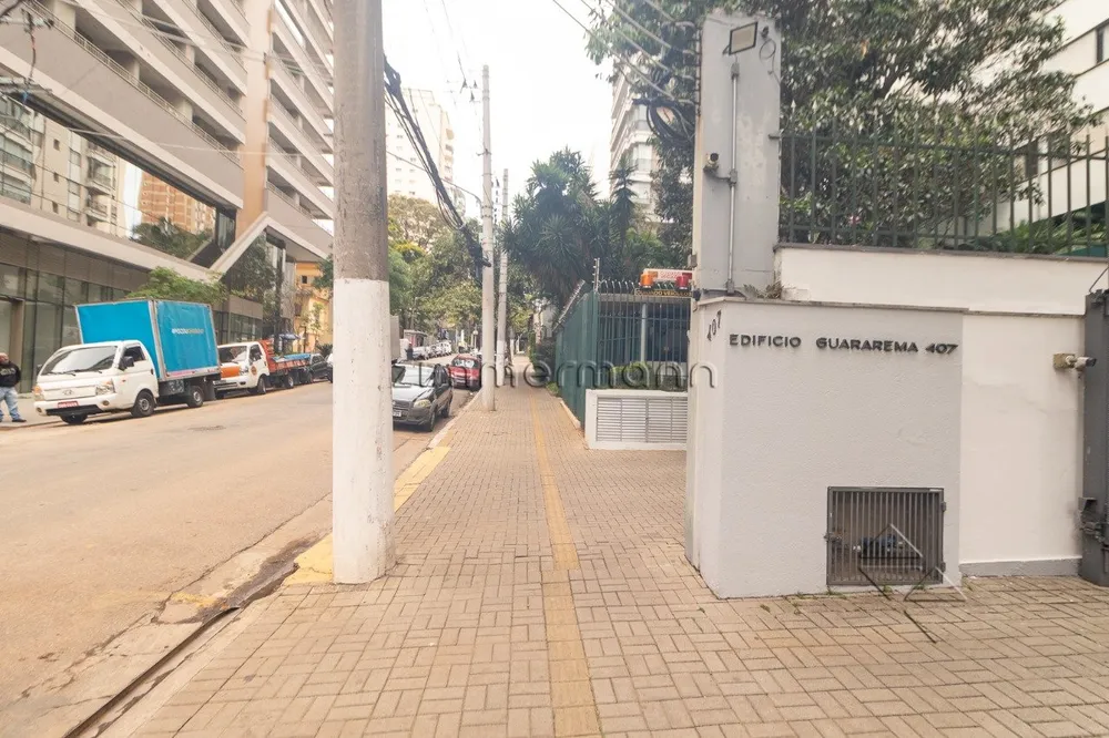 Loteamento e Condomínio, 120 m² - Foto 1