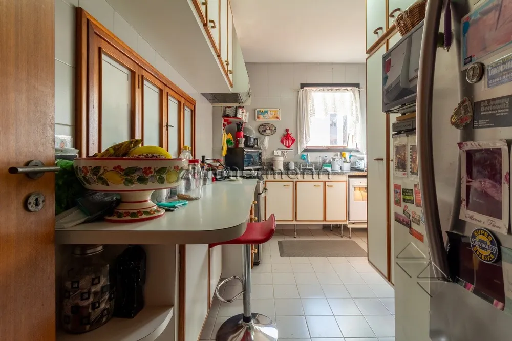 Apartamento, 3 quartos, 145 m² - Foto 1