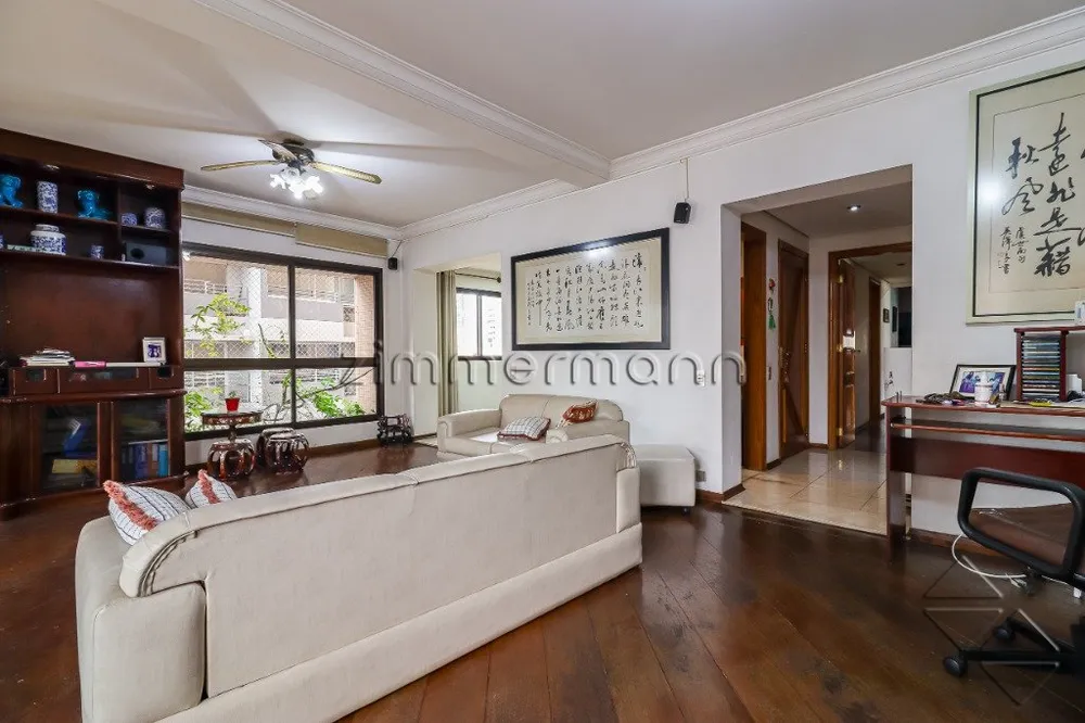 Apartamento, 4 quartos, 215 m² - Foto 2