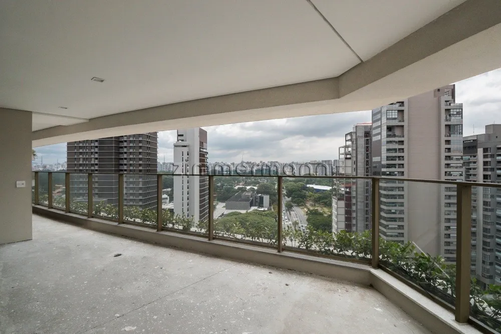 Apartamento, 3 quartos, 221 m² - Foto 1