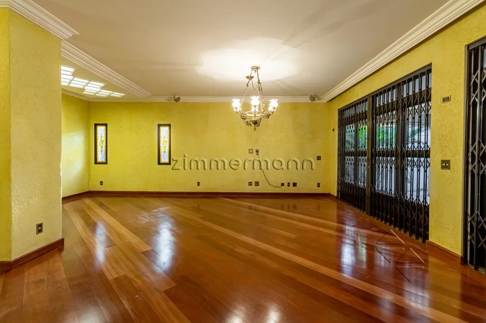 Casa, 3 quartos, 241 m² - Foto 2