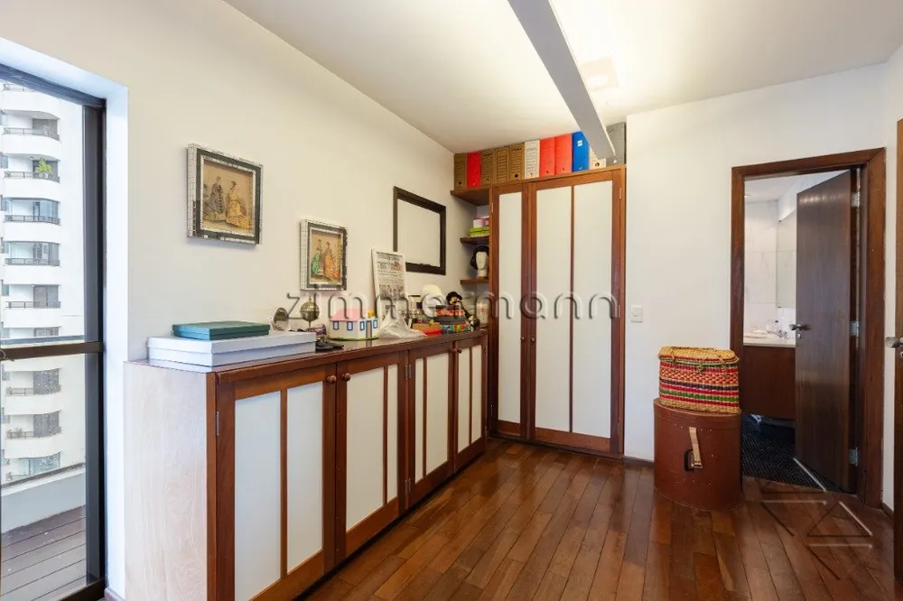 Apartamento, 3 quartos, 190 m² - Foto 1