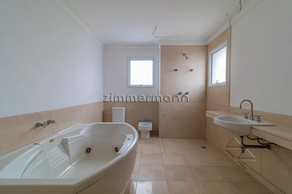 Apartamento, 3 quartos, 425 m² - Foto 1