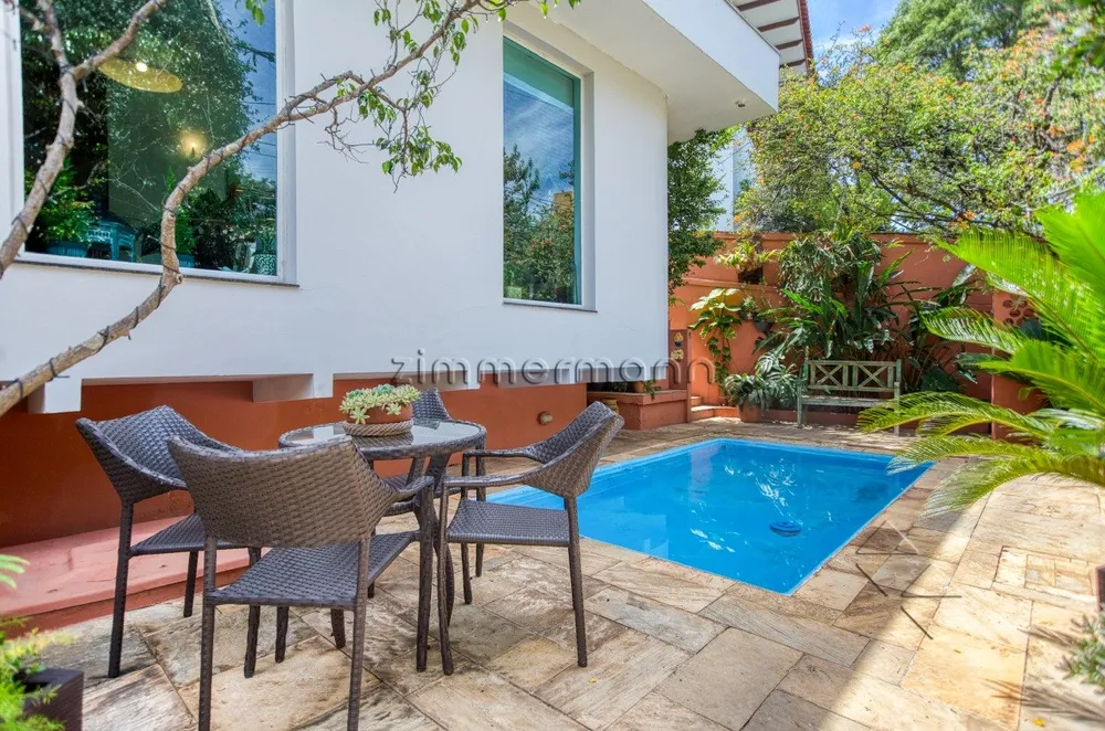 Casa, 3 quartos, 232 m² - Foto 1