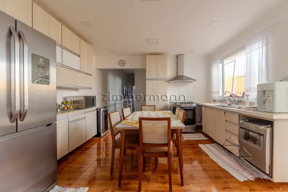 Casa, 3 quartos, 230 m² - Foto 3