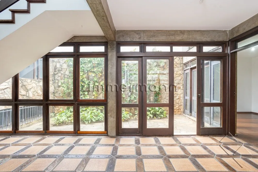 Casa, 4 quartos, 280 m² - Foto 1