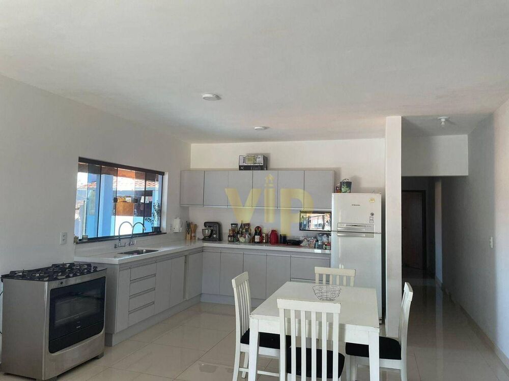 Casa, 4 quartos, 257 m² - Foto 4