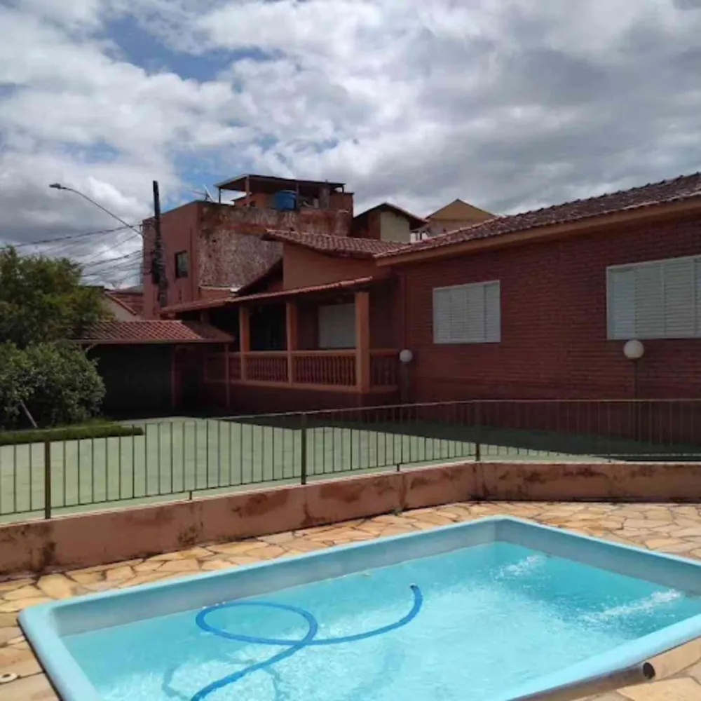 Casa, 3 quartos, 320 m² - Foto 1