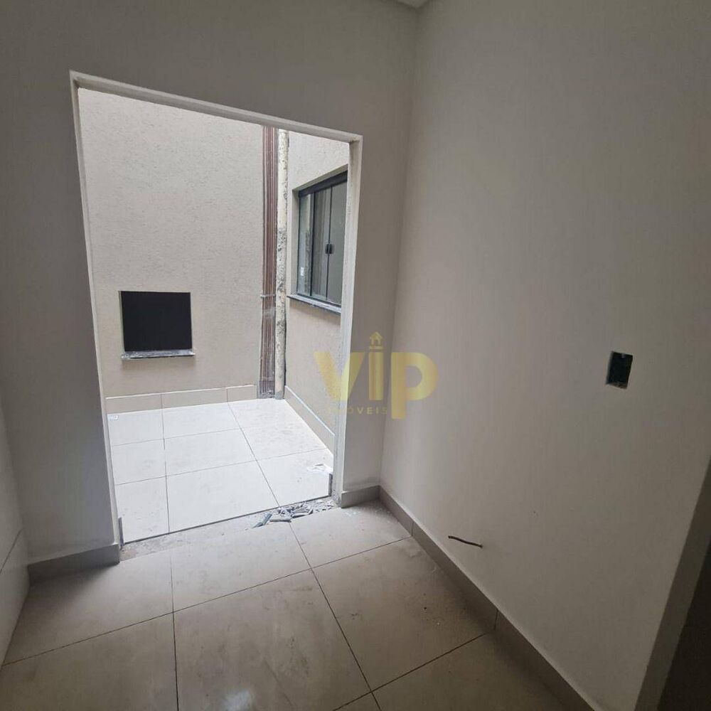 Apartamento à venda com 2 quartos, 70m² - Foto 4
