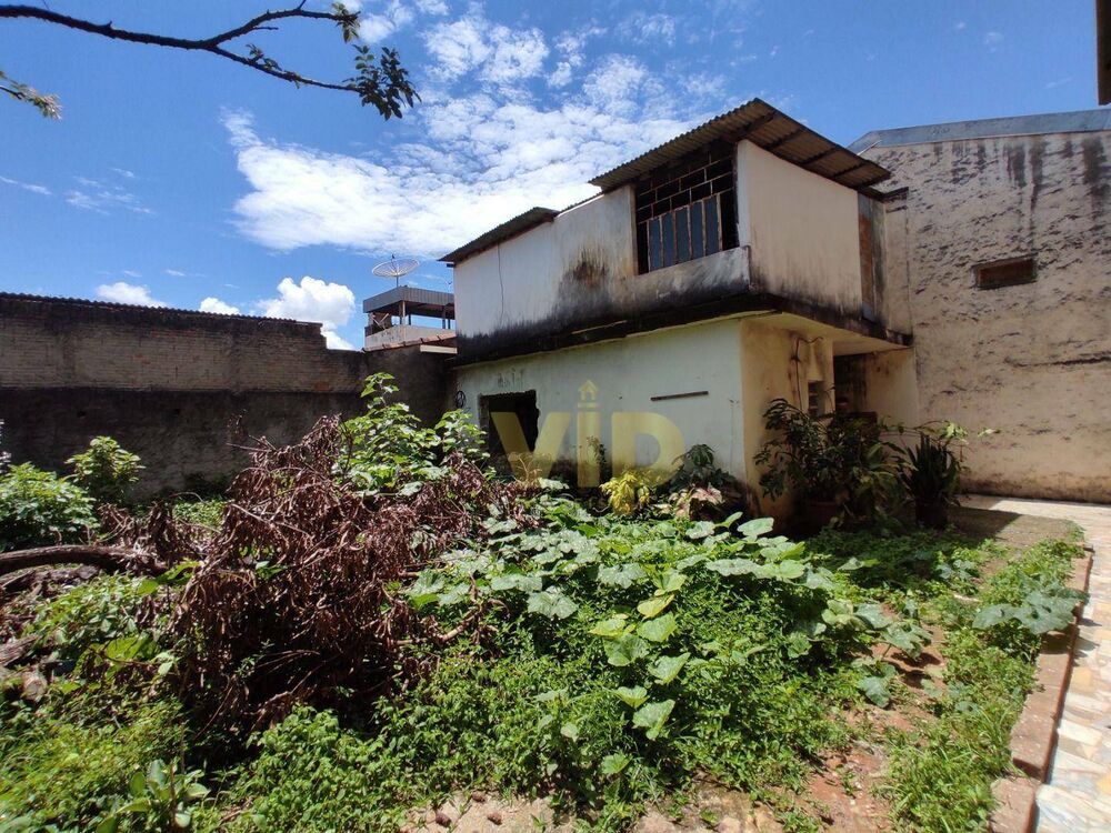 Casa, 3 quartos, 274 m² - Foto 2