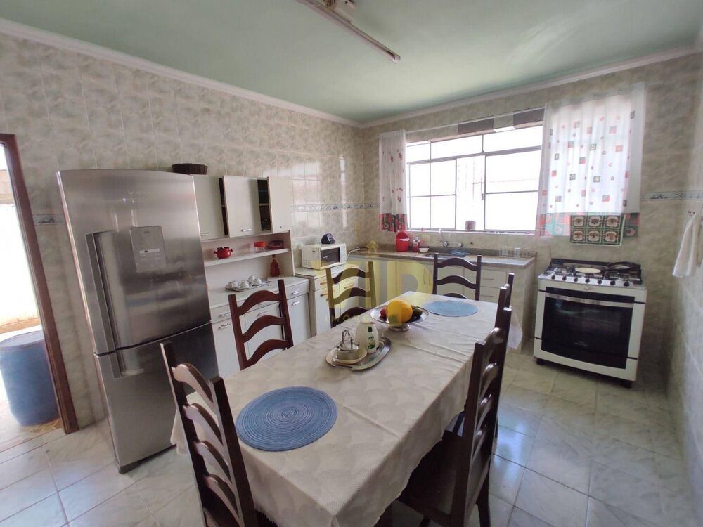 Casa, 3 quartos, 274 m² - Foto 3