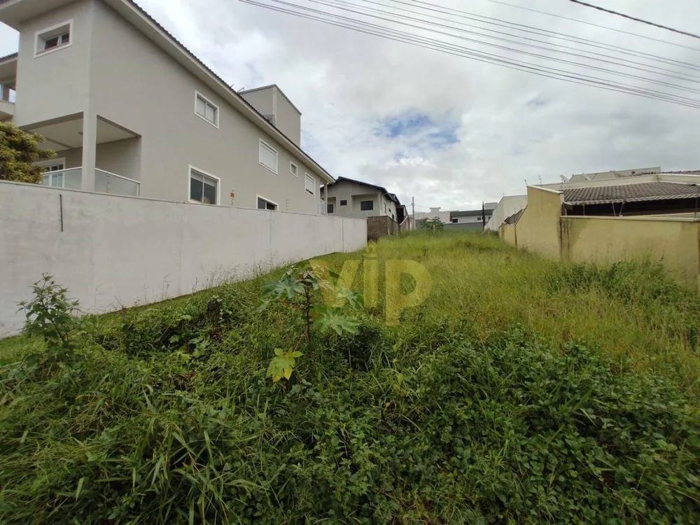 Terreno, 303 m² - Foto 1
