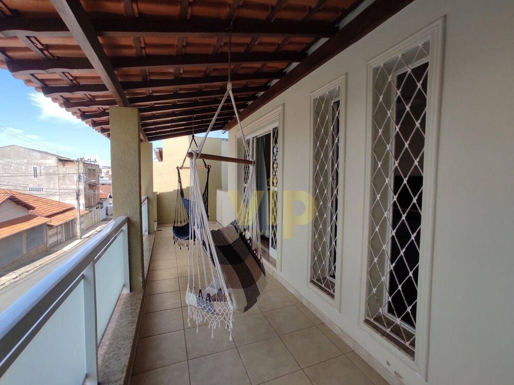 Casa, 3 quartos, 245 m² - Foto 22
