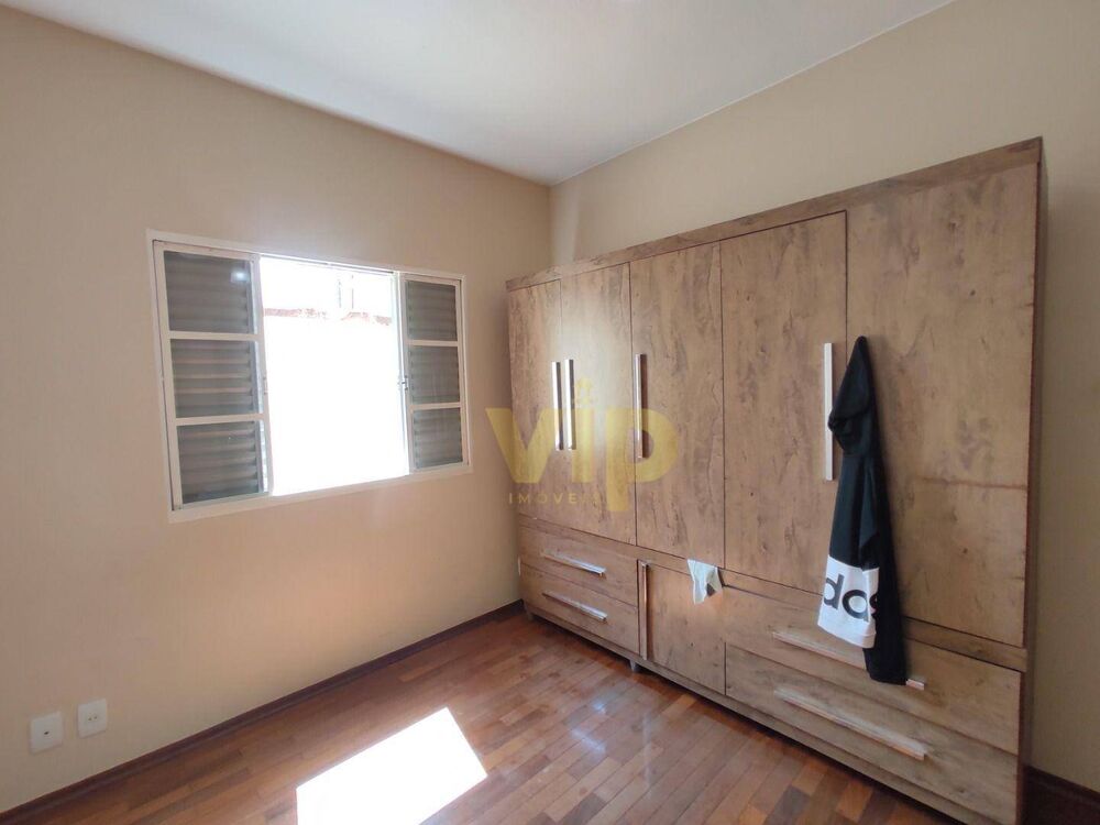 Casa, 3 quartos, 245 m² - Foto 14