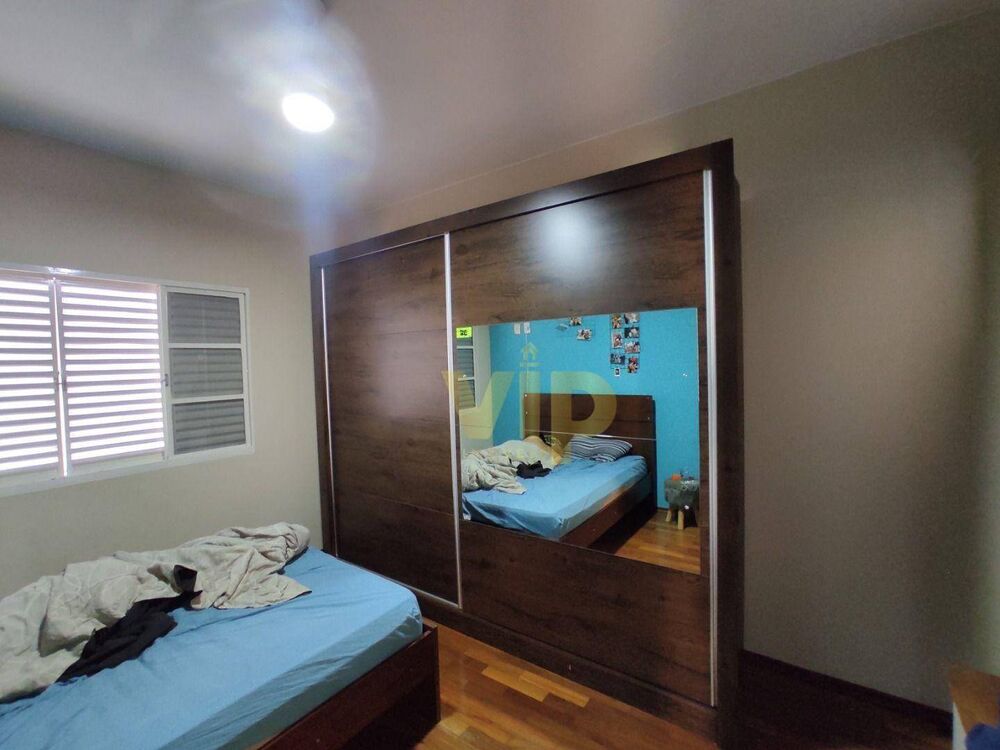 Casa, 3 quartos, 245 m² - Foto 18