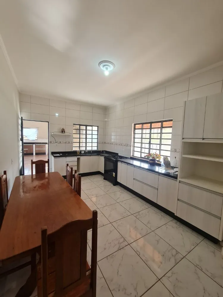 Chácara, 3 quartos, 1000 m² - Foto 6
