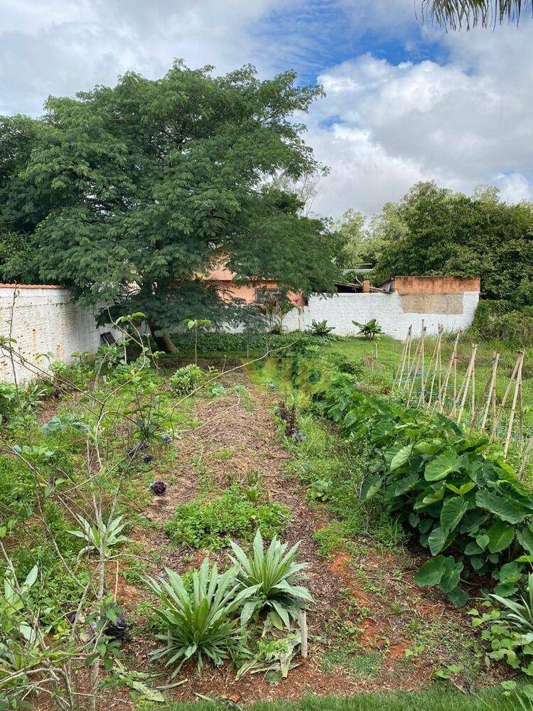 Casa à venda com 2 quartos, 100m² - Foto 3