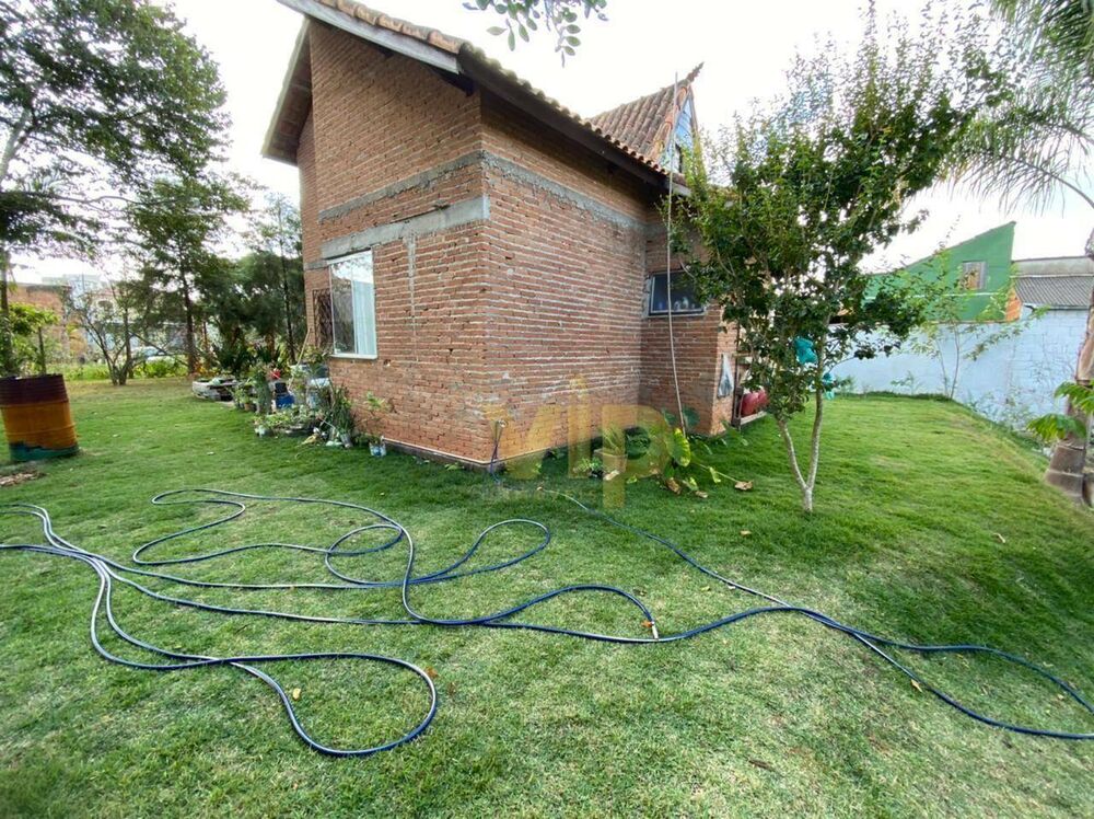 Casa à venda com 2 quartos, 100m² - Foto 4