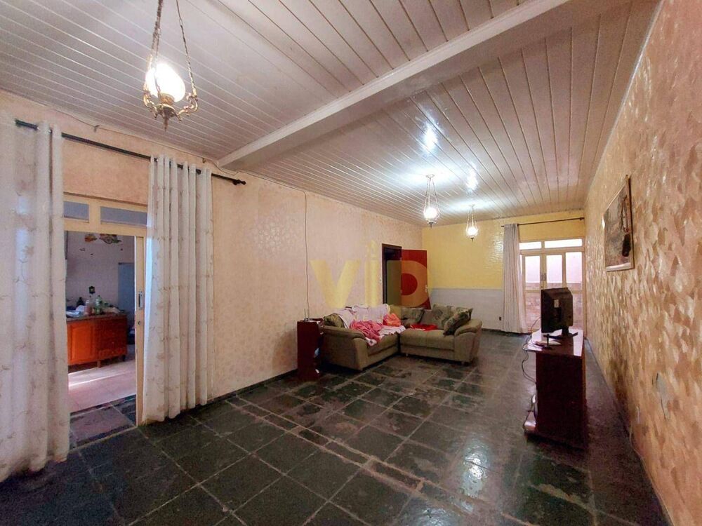 Casa, 5 quartos, 331 m² - Foto 4