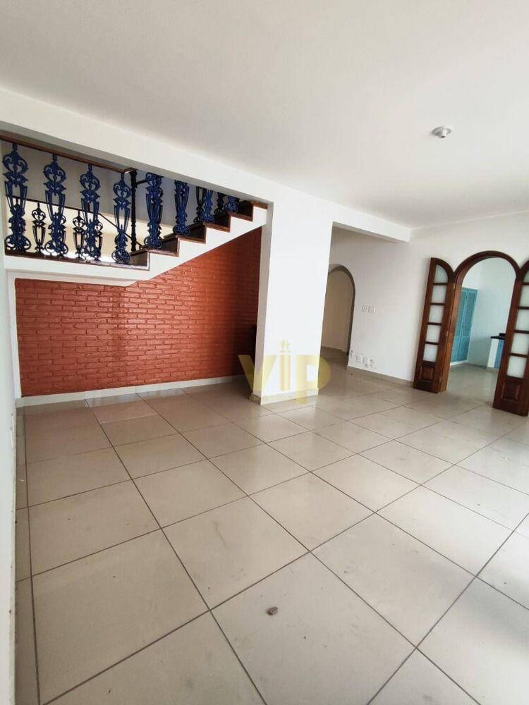 Casa, 3 quartos, 270 m² - Foto 2