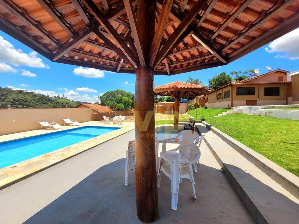 Chácara, 3 quartos, 1450 m² - Foto 1