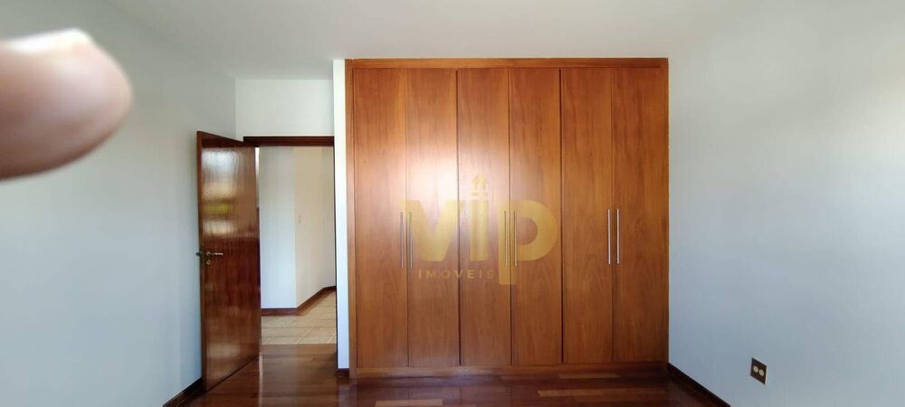 Casa, 4 quartos, 424 m² - Foto 3