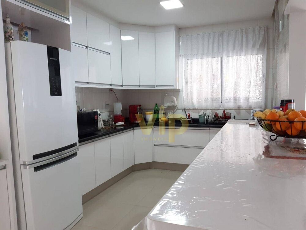 Casa, 3 quartos, 286 m² - Foto 3