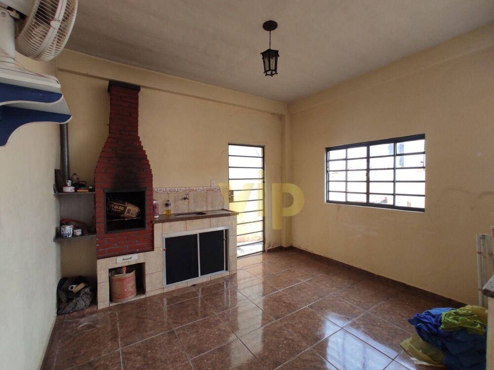 Casa, 3 quartos, 200 m² - Foto 1