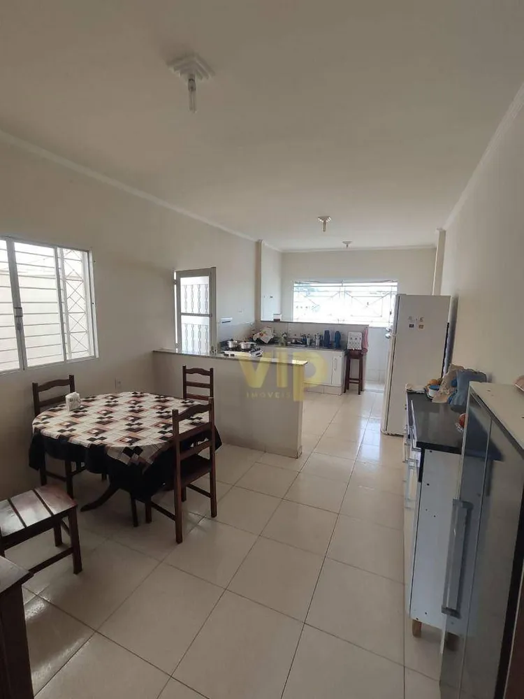 Casa, 2 quartos, 250 m² - Foto 2
