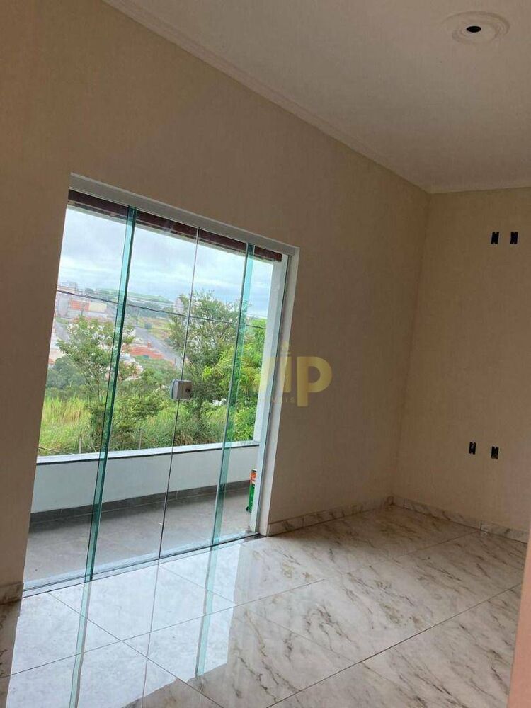 Casa, 3 quartos, 122 m² - Foto 1