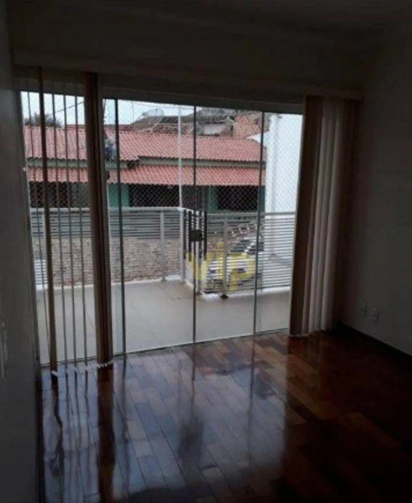 Casa, 3 quartos, 290 m² - Foto 1
