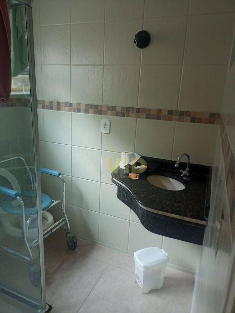 Casa, 6 quartos, 246 m² - Foto 4