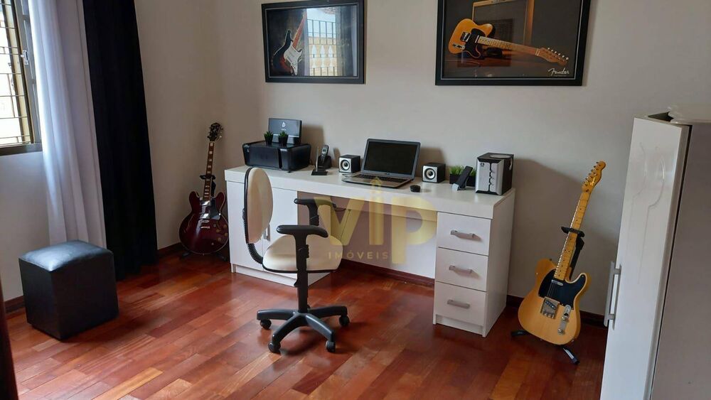 Casa, 3 quartos, 200 m² - Foto 1