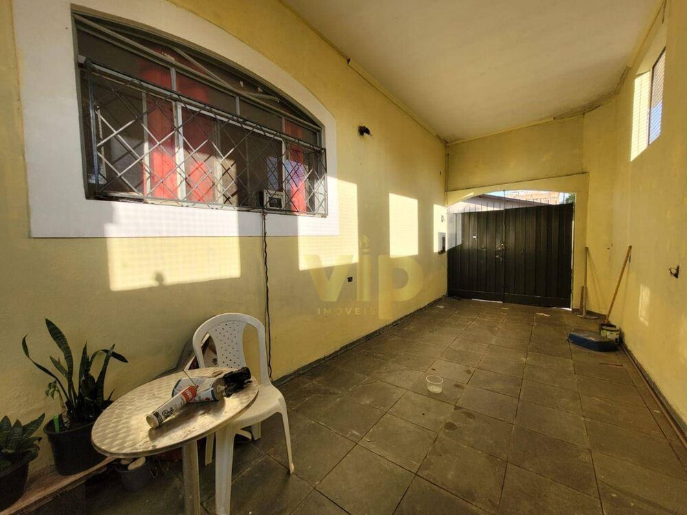Casa, 3 quartos, 274 m² - Foto 1