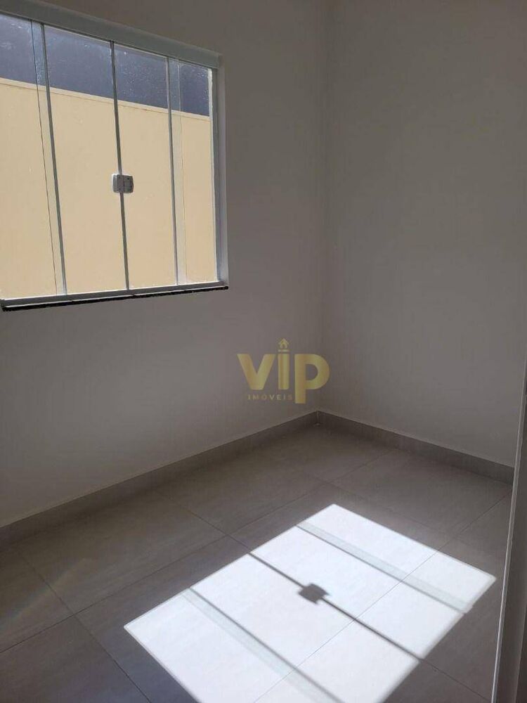 Casa à venda com 3 quartos, 70m² - Foto 4