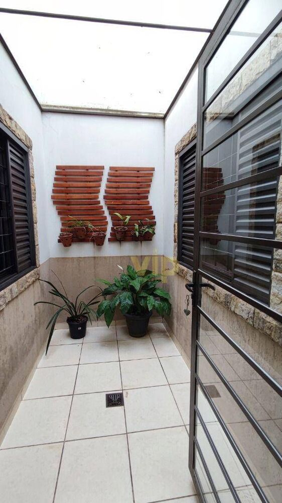 Casa, 3 quartos, 158 m² - Foto 2