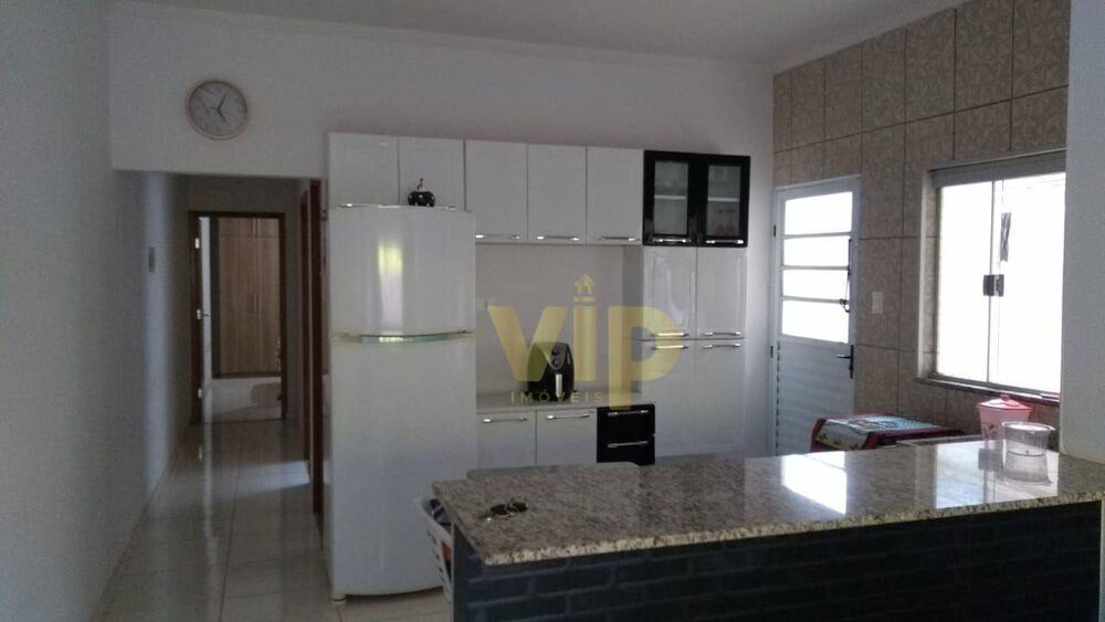 Casa, 2 quartos, 76 m² - Foto 1