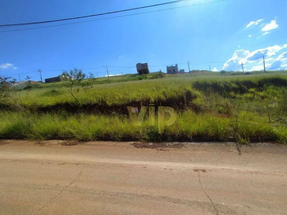 Terreno, 240 m² - Foto 1