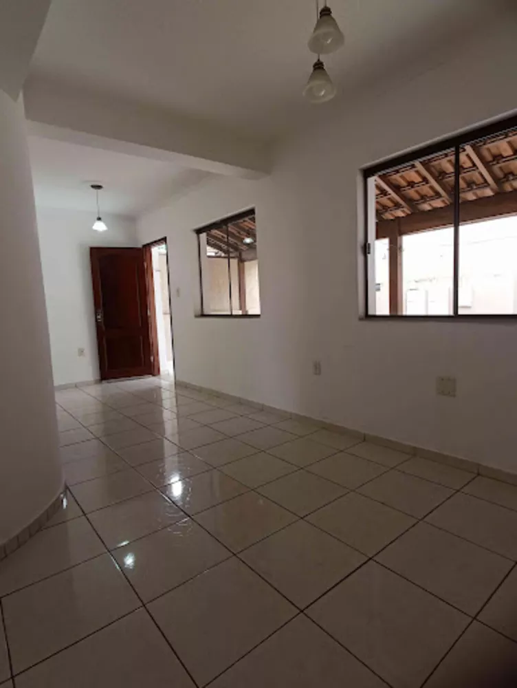 Casa, 4 quartos, 140 m² - Foto 2