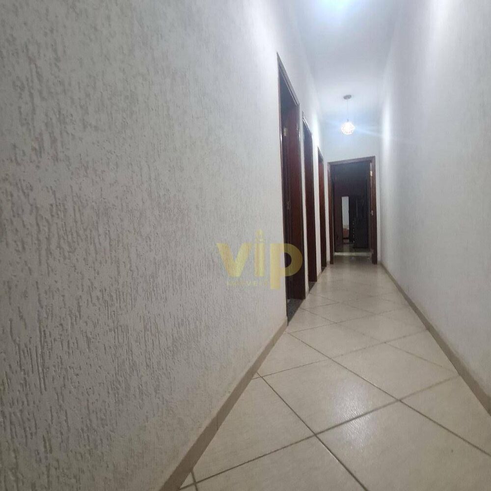 Casa à venda com 4 quartos, 145m² - Foto 11