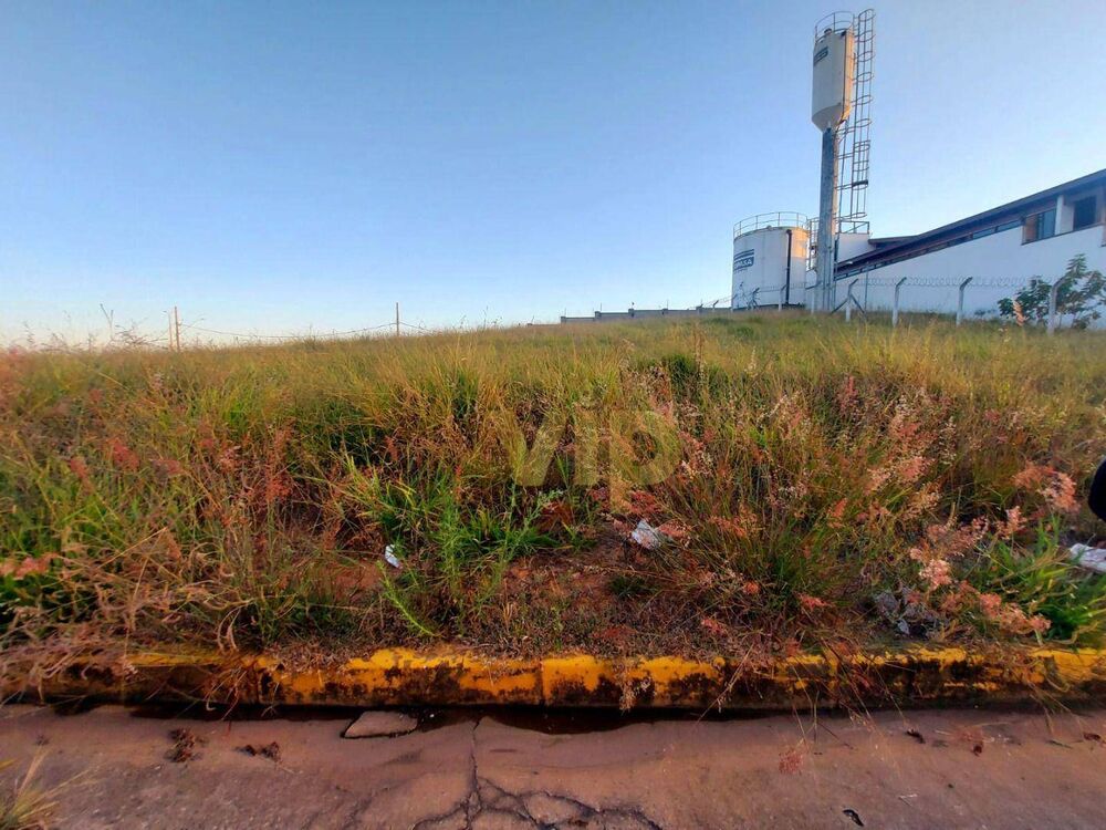 Terreno, 606 m² - Foto 1