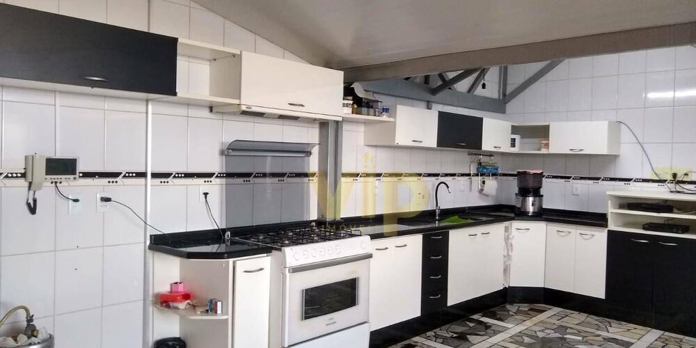 Casa, 5 quartos, 331 m² - Foto 2