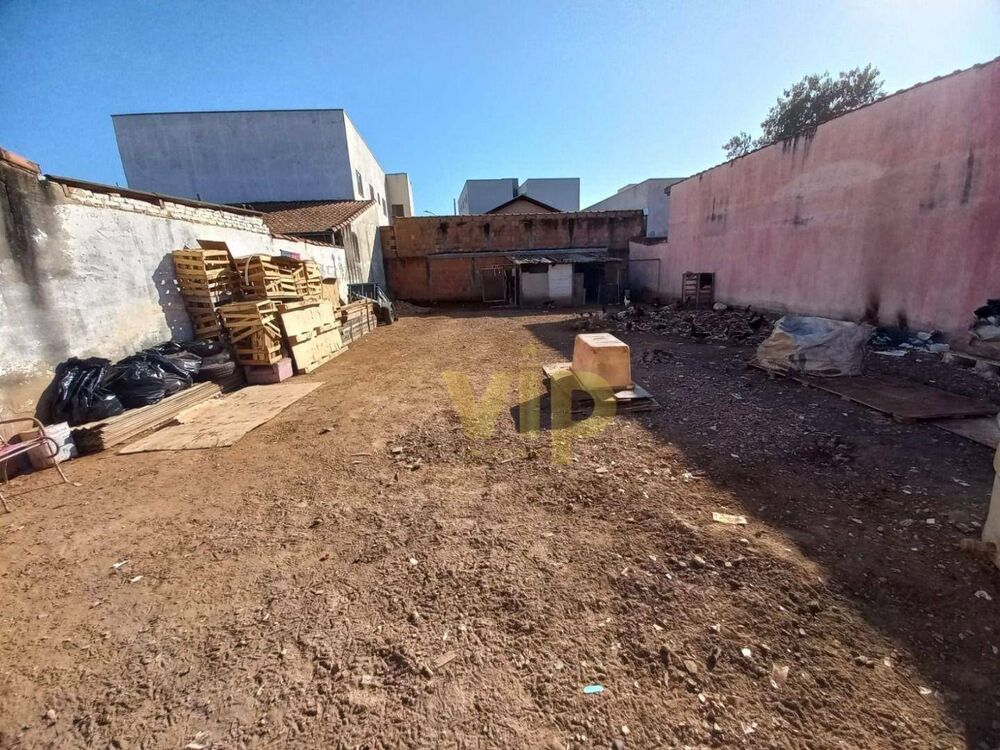 Terreno, 240 m² - Foto 1