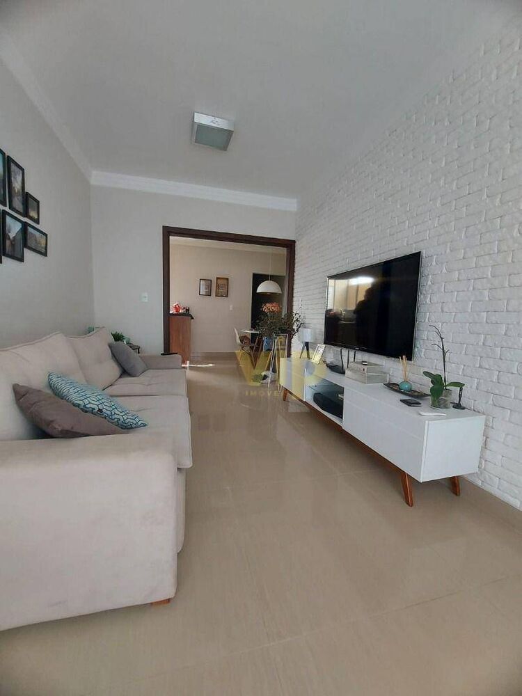 Apartamento à venda com 3 quartos, 109m² - Foto 1