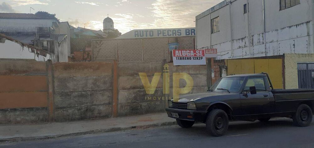 Loteamento e Condomínio, 338 m² - Foto 1