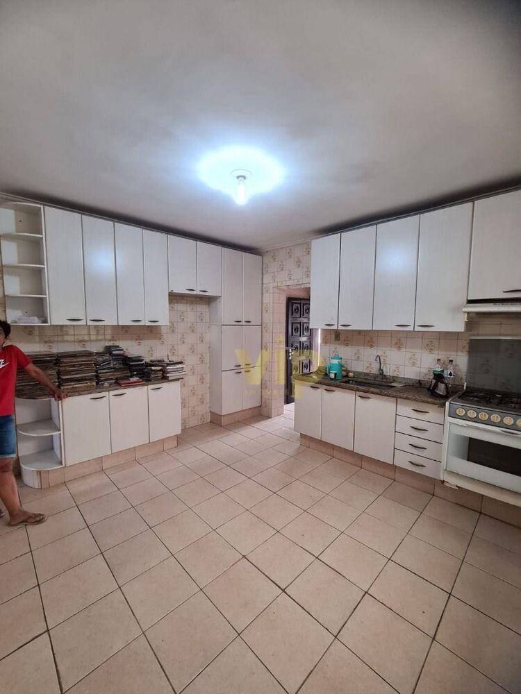Casa, 6 quartos, 270 m² - Foto 2
